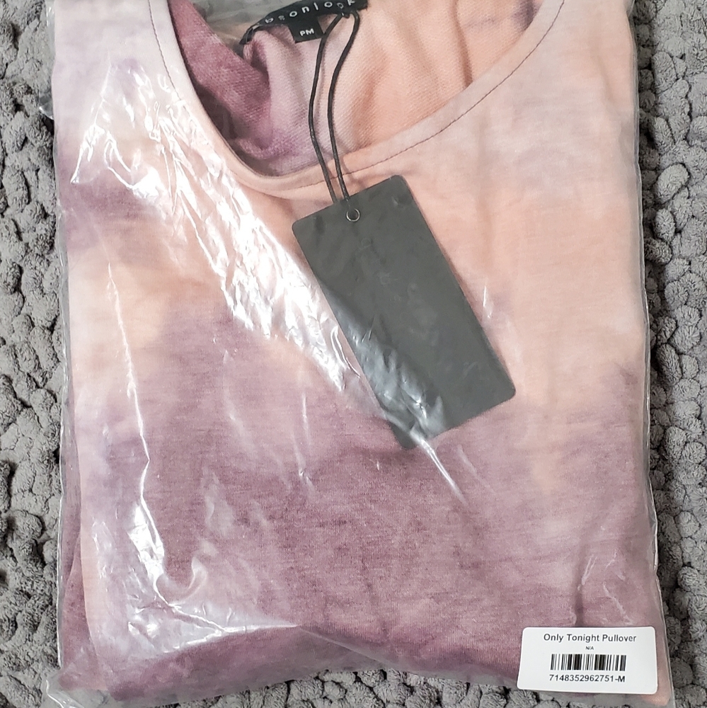 New Tie Dye Gibsonlook Long Sleeve Top PM
